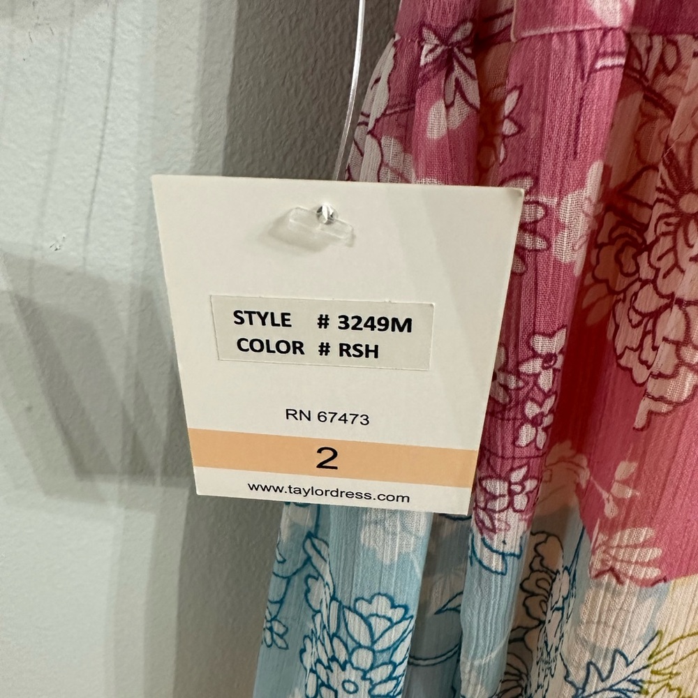 NWT Taylor Patchwork Maxi Dress 2 - Picture 7 of 8